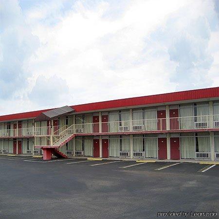Sands Central Inn Hot Springs Luaran gambar