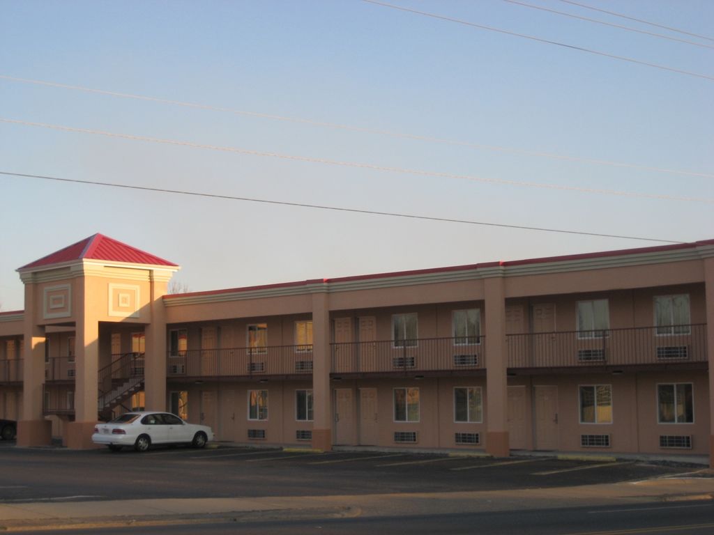 Sands Central Inn Hot Springs Luaran gambar
